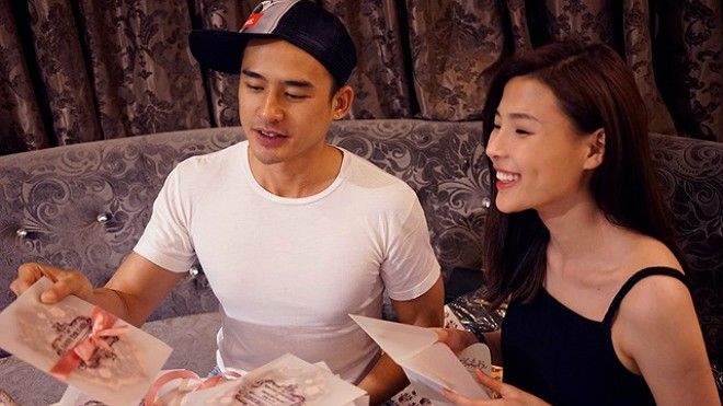 Lộ thiệp cưới lung linh của Lương Thế Thành - Thúy Diễm