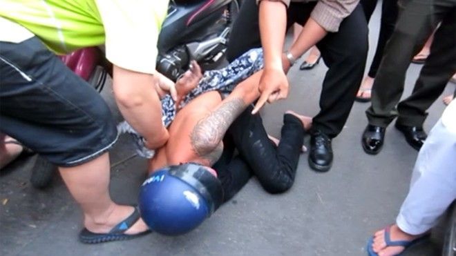 Cô gái truy đuổi tên cướp qua nhiều quận ở Sài Gòn