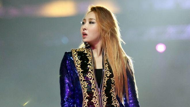 Cộng đồng mạng phẫn nộ trước việc tách nhóm của Minzy và lời hứa từ YG