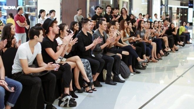 Hàng trăm người mẫu trong nước và quốc tế tham gia casting Vietnam International Fashion Week 2016