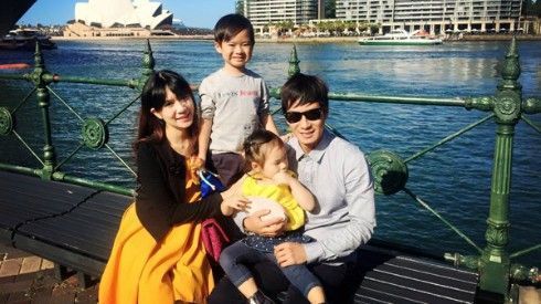 Gia đình Lý Hải 'mách' địa chỉ ăn bún bò ngon ở Úc