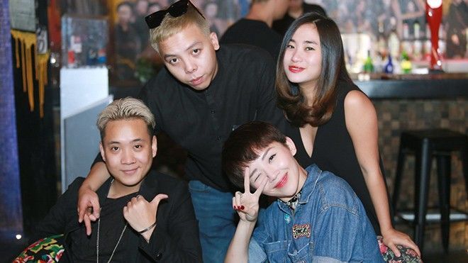 Tóc Tiên - Hoàng Touliver liên tục tránh ngồi gần nhau