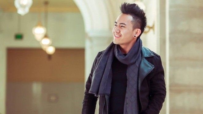 Cận cảnh cuộc sống người con điển trai của danh hài Hoài Linh