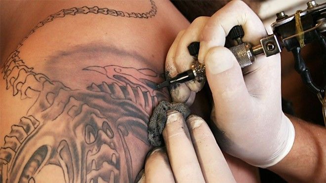 Sốc: Xăm hình chỗ kín, thú làm đẹp mới nhiều nguy hiểm của các tín đồ nghiện xăm hình