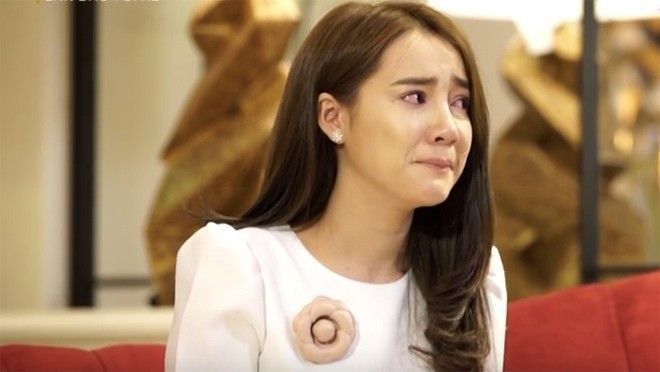 Clip: Nhã Phương bật khóc khi nói về tình yêu với Trường Giang