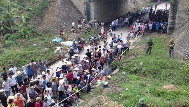 Phát hiện xác nam thanh niên bị hàng chục vết đâm ở Hà Nội