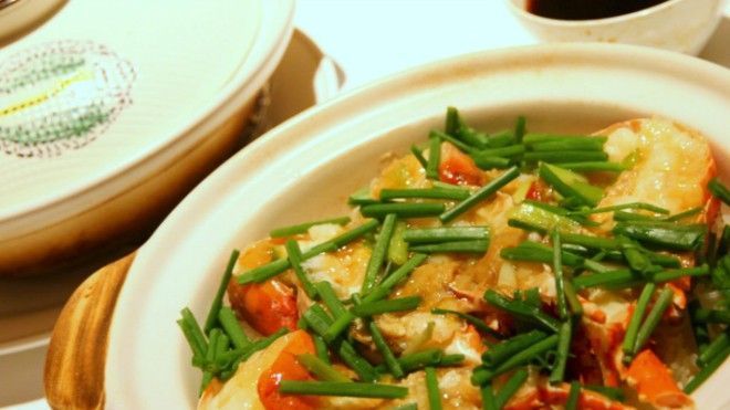 Đến Sing, phải ăn 6 món này trong nồi đất mới gọi là sành điệu!