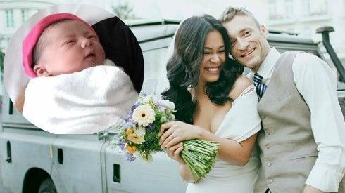 Sau gần 1 ngày nhập viện, Phương Vy đã sinh con gái nặng 4kg