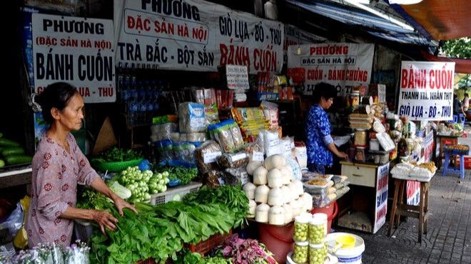 Chợ đặc sản miền Bắc chẳng thiếu món gì giữa Sài Gòn