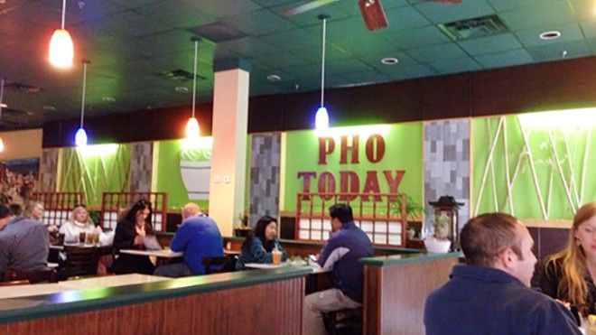 Gần chục con gián khiến một quán phở Việt ở Mỹ bị đóng cửa