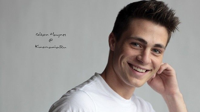 Tình sử tràn ngập trai đẹp của mỹ nam ‘Người sói teen’ Colton Haynes