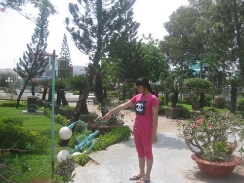 Cột đèn công viên hở điện, giật chết học sinh lớp 4