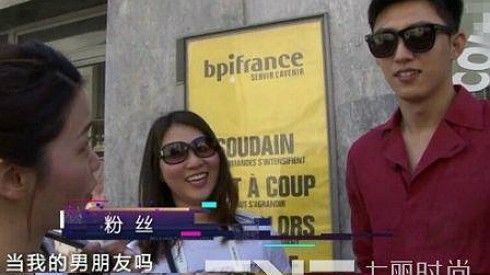 Gặp fan đòi cưới ở Cannes, Hoàng Cảnh Du ngại ngùng đỏ mặt