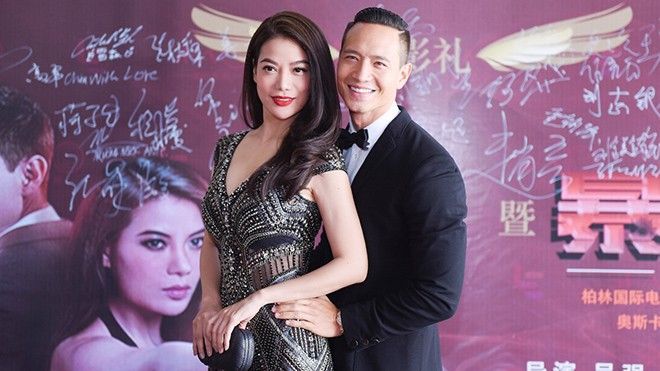 Trương Ngọc Ánh e ấp bên người tình Kim Lý