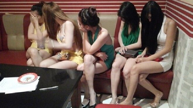 Báo tin mại dâm chính xác, quận hứa thưởng 5 triệu đồng