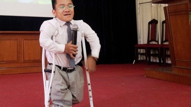 'Nick Vujicic Việt Nam' Sơn Lâm: Xin cho tôi nguyên vẹn hình hài