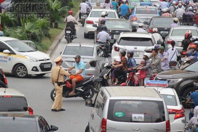Hướng dẫn 'lối thoát' cho người dân Hà Nội khi bị cấm đường đón Tổng thống Obama