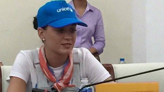 Chính xác! Katy Perry đang ở Việt Nam