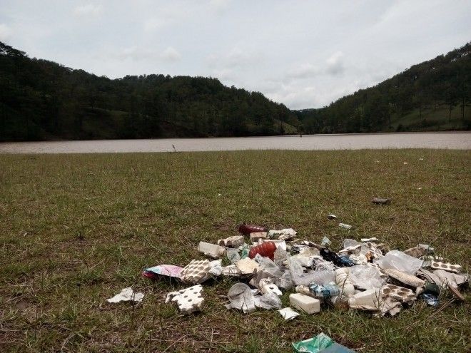 Rác rến đang 'bức tử' khu du lịch Suối Vàng ở Đà Lạt