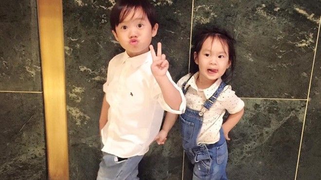 Cặp anh em đối nghịch đáng yêu Rio và Cherry nhà Lý Hải - Minh Hà