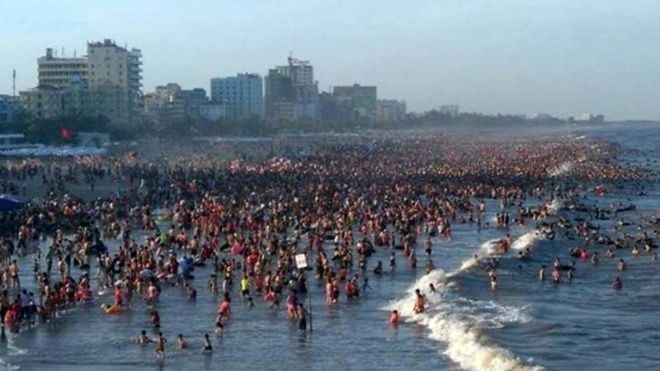 'Sầm Sơn thất thủ' và thực hư câu chuyện nước biển có mùi khai, khách bị chặt chém