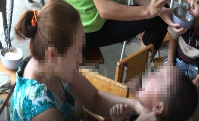 Cô giáo tát bé trai 3 tuổi xin cơ hội sửa sai, cộng đồng mạng chưa thôi bức xúc