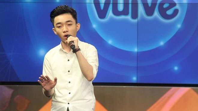 Khoe giọng hát ngày càng điêu luyện, Trung Quang tái hiện loạt 'hit' Thần tượng Bolero