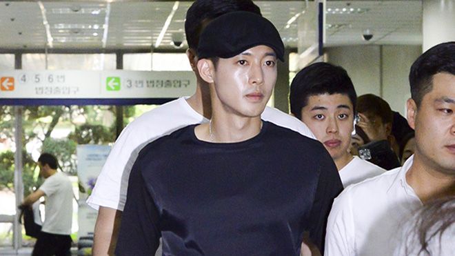 Cãi nhau về người phụ nữ khác, Kim Hyun Joong đánh bạn gái đang mang thai