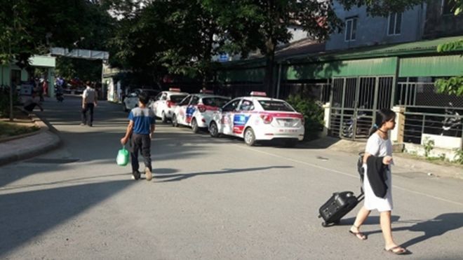 BV Nhi Trung ương: Tiết lộ sốc giá bán 'lốt' cho taxi ABC độc quyền