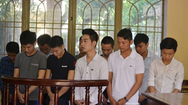 Gần 1.000 người sập bẫy nhóm 'siêu lừa' qua mạng