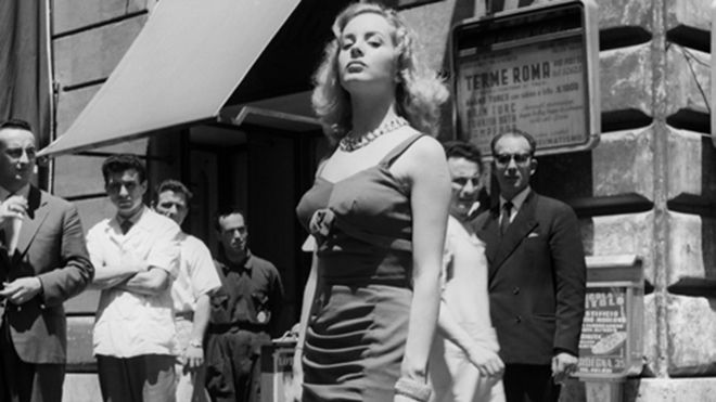 Nước hoa nữ Paris - Mùi của những hoài cổ ấm áp