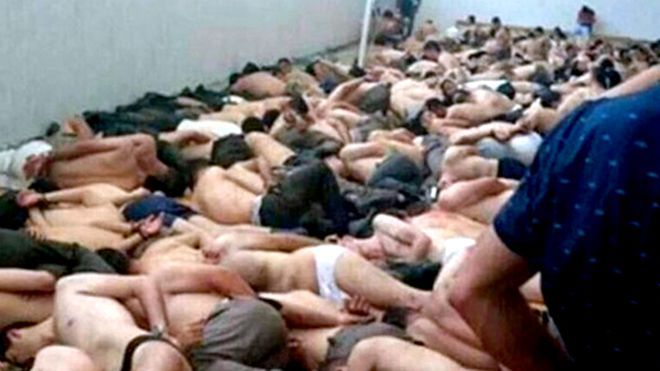 Rộ tin nghi phạm đảo chính ở Thổ Nhĩ Kỳ bị 'tra tấn và hãm hiếp'