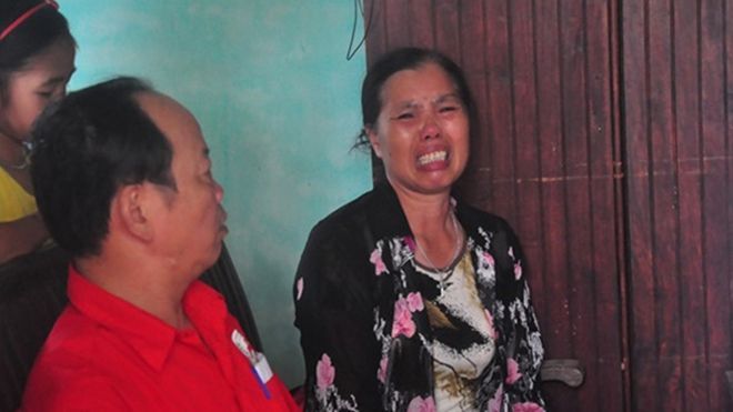 Xót xa gia đình ở Hà Nội hủy đám cưới để lo đám tang vì bão số 1