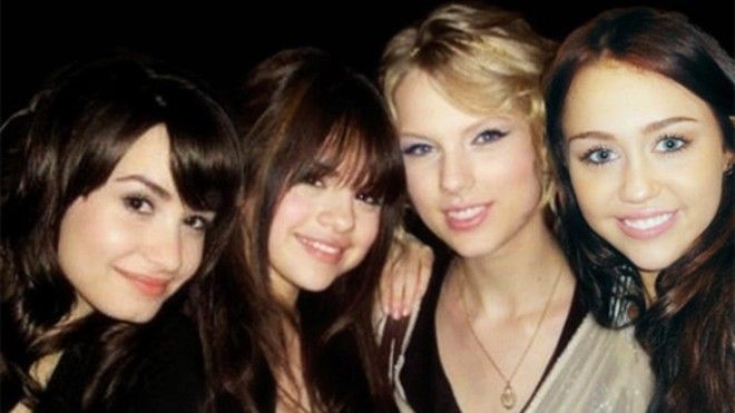 Những màn song ca chứng tỏ Taylor - Selena là đôi bạn thân hiếm có khó tìm