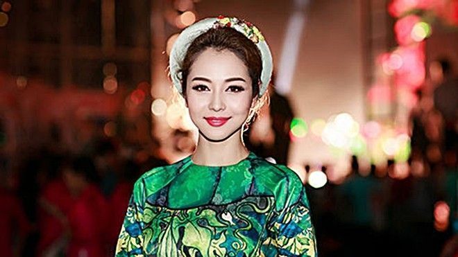 Jennifer Phạm mang thai nhóc tì thứ 3