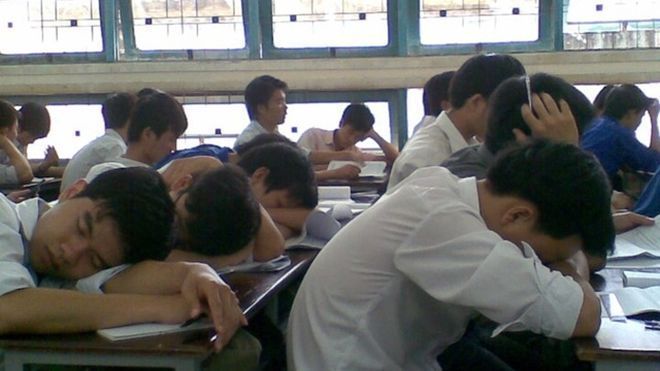 Vì sao Việt Nam sắp bị Lào và Campuchia vượt mặt? Phải chăng là do 1 chữ 'LƯỜI'