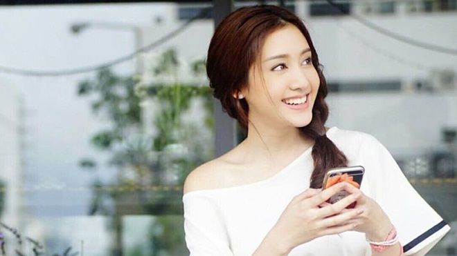 Hot girl Thái Lan khoe giọng hát ngọt lịm đốn tim cư dân mạng