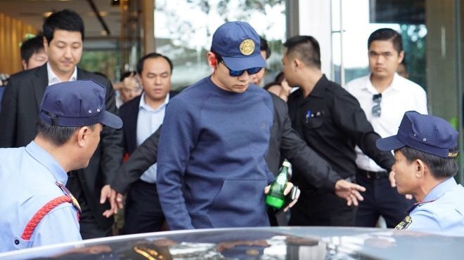 Bi Rain 'lạnh lùng' trước khi rời Việt Nam