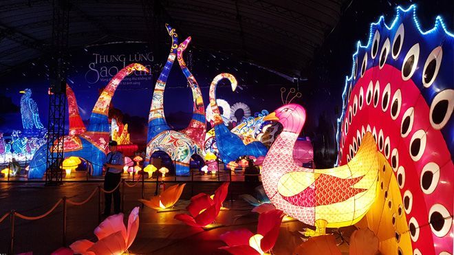 Mãn nhãn với những hình ảnh như nước ngoài của Lễ Hội Lồng Đèn lớn nhất Việt Nam