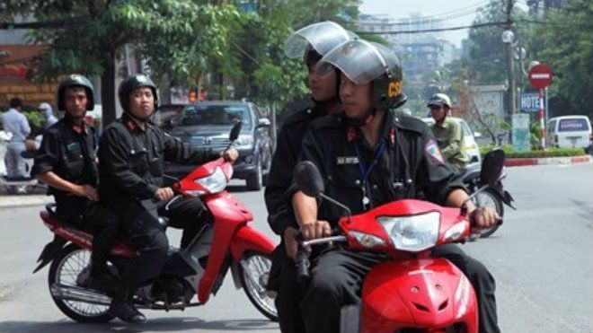 Từ 2/9, cảnh sát cơ động HN không được dừng xe vi phạm mũ bảo hiểm
