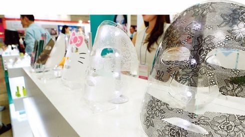 Kinh hoàng: Hầu hết mặt nạ tên tuổi xứ Hàn đều được sản xuất… siêu bẩn!