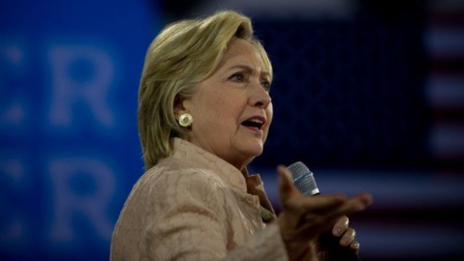 FBI công bố bí mật về bê bối thư cá nhân của bà Clinton