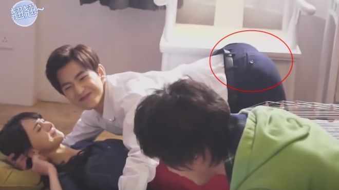 Yêu em từ cái nhìn đầu tiên: Cận cảnh 'siêu vòng 3' của ‘Tiêu Nại đại thần’ Dương Dương