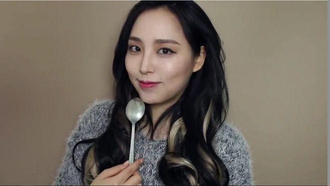 Trang điểm chưa đầy 15 phút : Qúa đơn giản, chỉ cần một chiếc thìa !