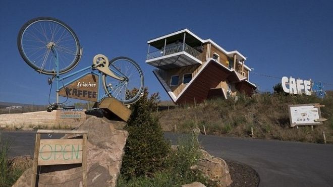 Cà phê lộn ngược độc đáo ở Đức