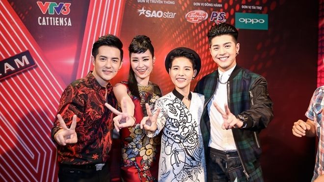 Mới liveshow 1, Noo Phước Thịnh đã đầu tư cây hiệu 200 triệu ngồi ghế nóng