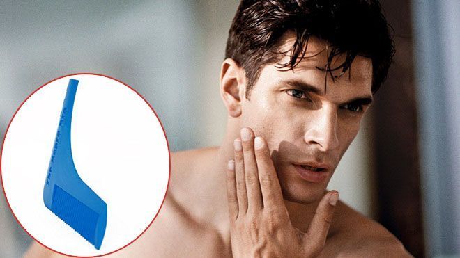 Các nàng có tuyệt chiêu 'chiếc thìa make up', các chàng không chịu thua khi cạo râu bằng… lược!