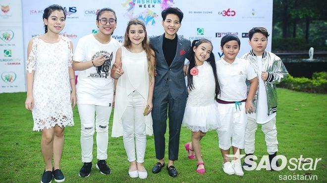 Thầy trò Vũ Cát Tường váy áo xúng xính tham dự Tuần lễ thời trang nhí