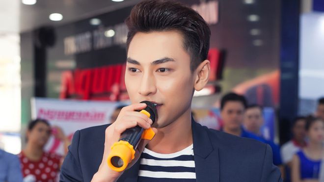 Isaac tiết lộ sở thích chụp hình 'dìm hàng' người khác