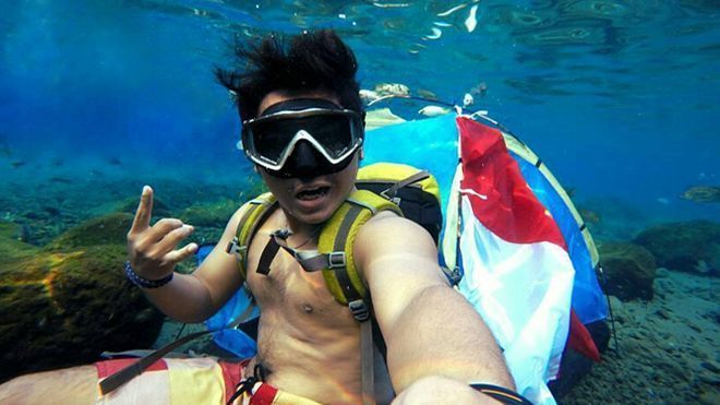 Check in dưới đáy biển - trào lưu khiến giới trẻ Indonesia phát cuồng